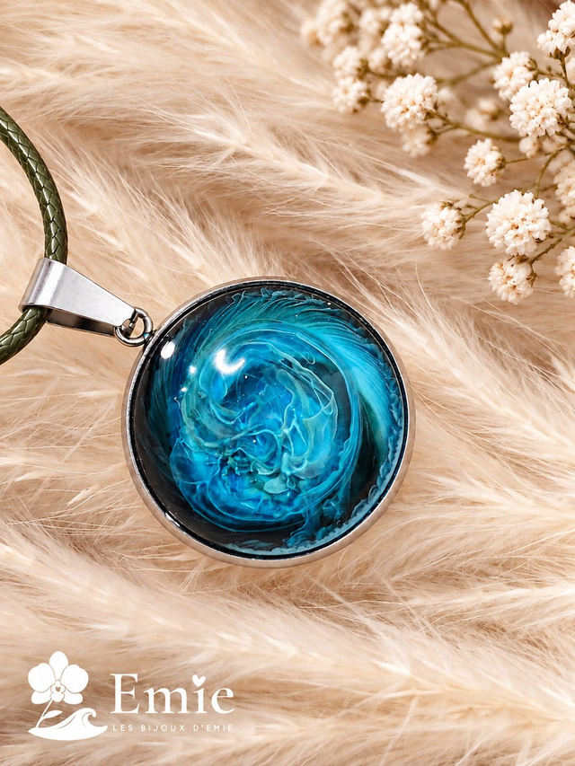 Colliers - Mila ✨ Bleu turquoise et vert - Résine Epoxy