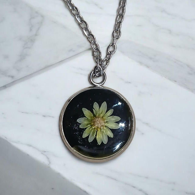 Colgante redondo amarilla C005