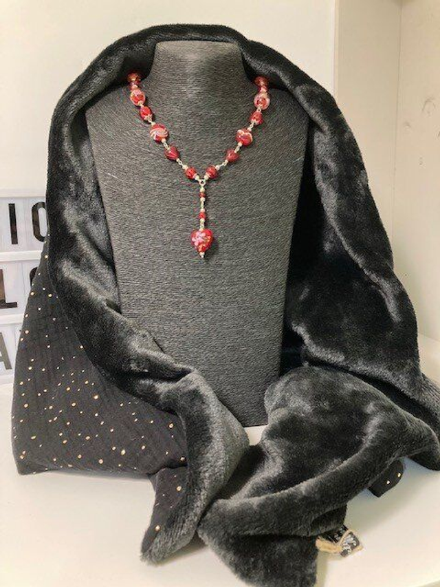 Écharpe polaire noire et dorée