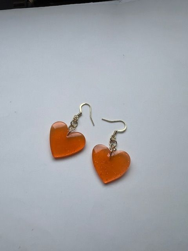 Boucles d’oreilles Cœur solaire – Résine &amp; Acier inoxydable doré