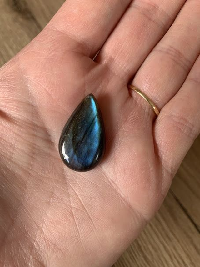 Cabochon Labradorite 