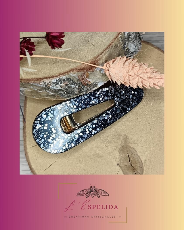 Barrette triangulaire 