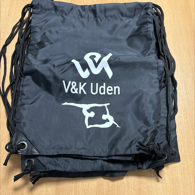 Rugtas Acro zwart wit opdruk