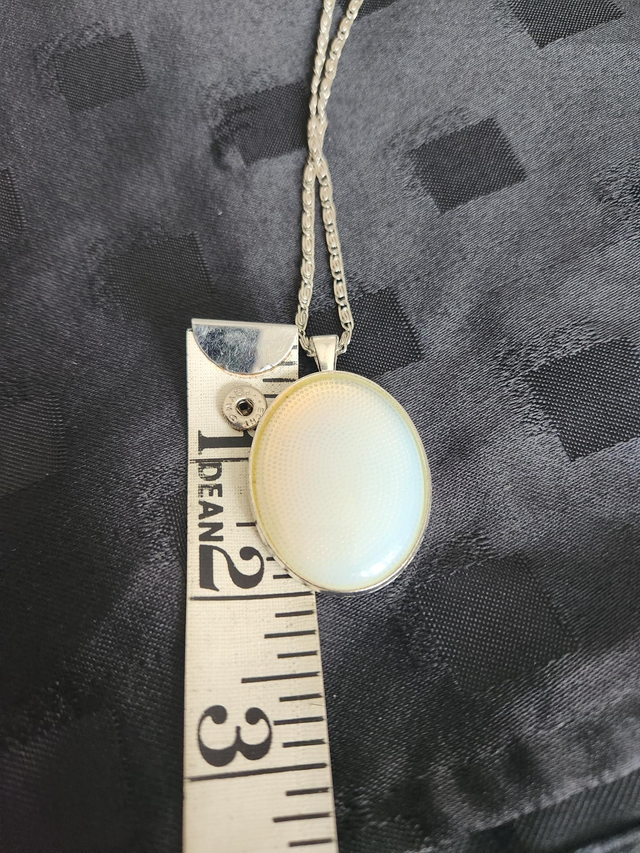 OPALITE NECKLACE on silver coloured 18" chain 