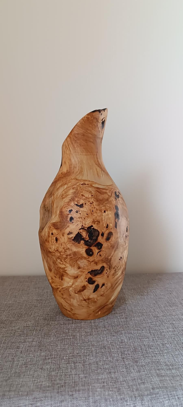 Vase en tilleul 