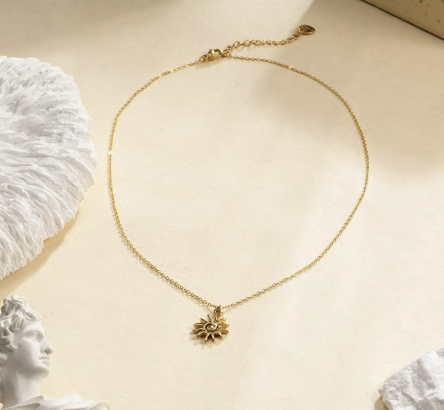 Collier Abby 