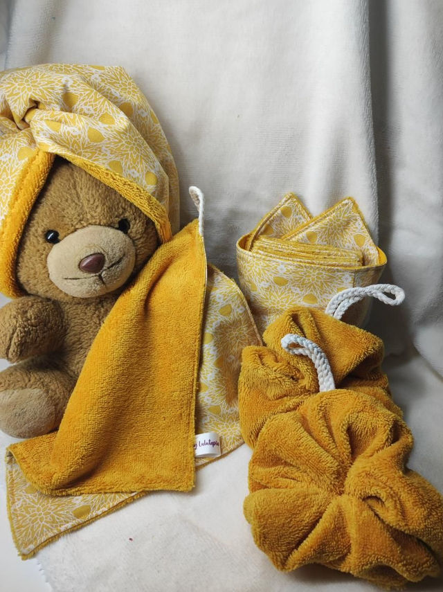 Ensemble visage et douche rosace psychédélique jaune