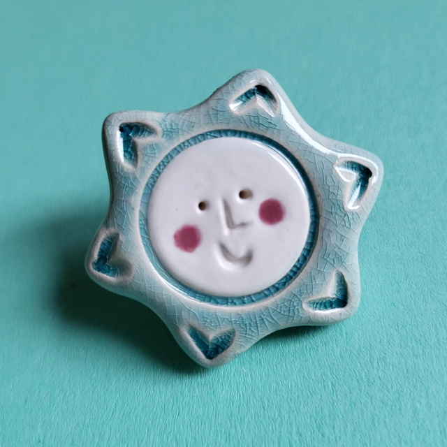 Smiley Star Pin Badge