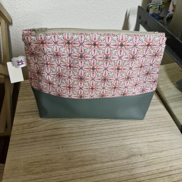 Trousse de toilette voyage maquillage 