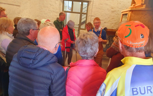 MILLING DEMONSTRATIONS