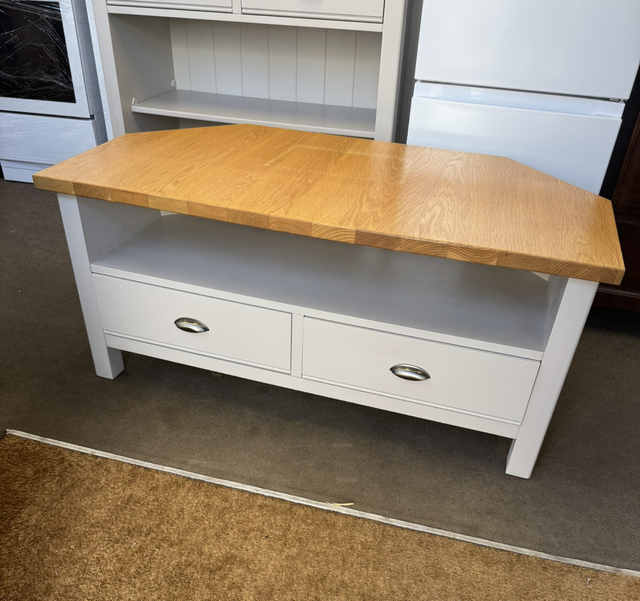 Padstow TV Unit