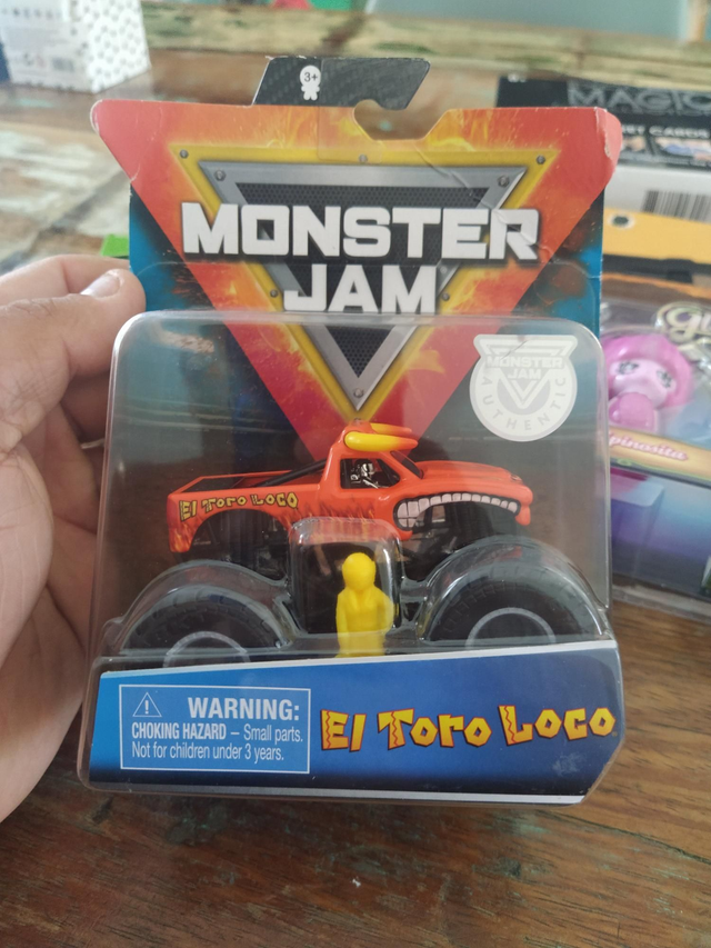 MONSTER JAM EL TORO LOCO MÉTAL