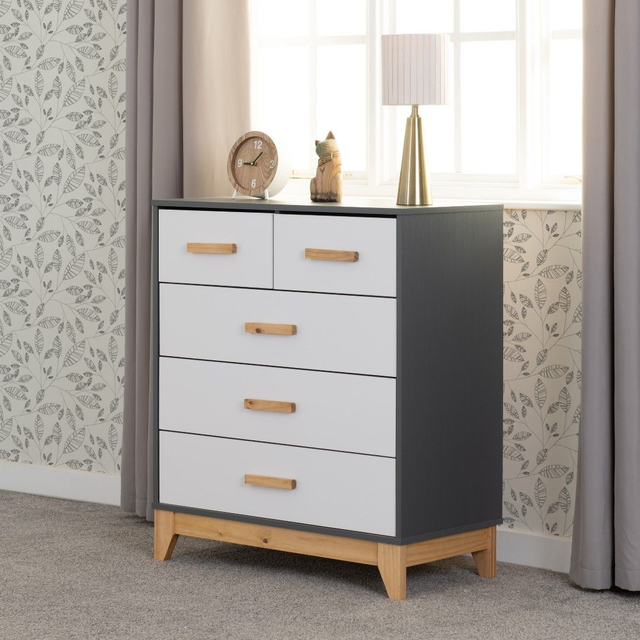 Cleveland Large Chest of Drawers 