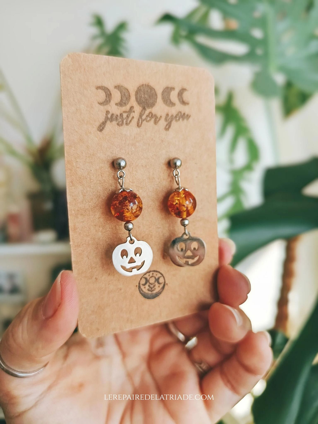 BOUCLES - THIS IS HALLOWEEN 