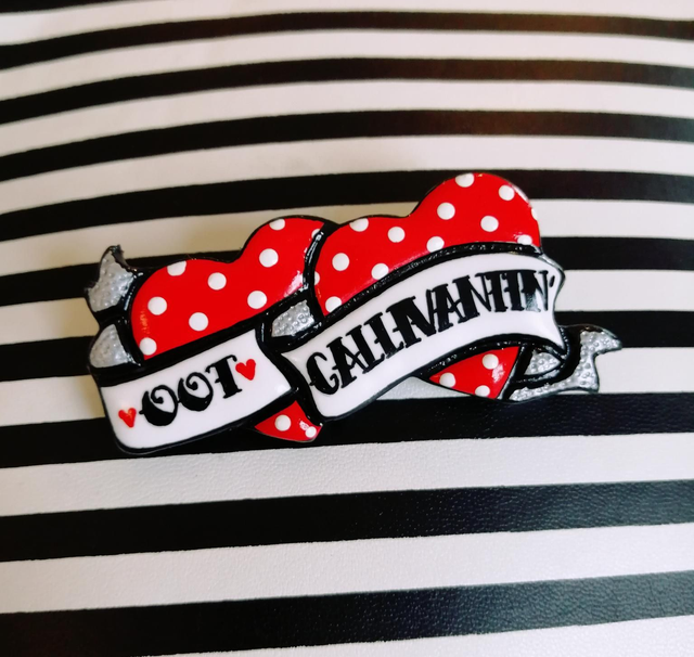 Oot Gallivantin Double Heart Brooch