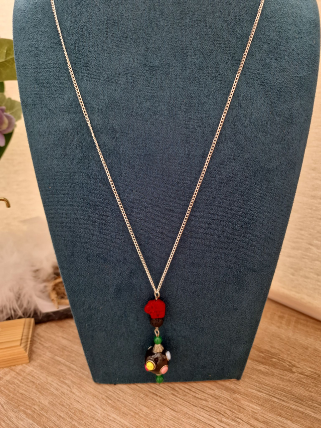 Collier Eléphant Perles Indonésienne Perle De Lave Jade