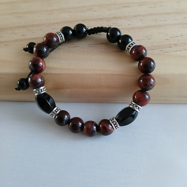 Jongens armband Rode Tijgeroog en Onyx (3.023)