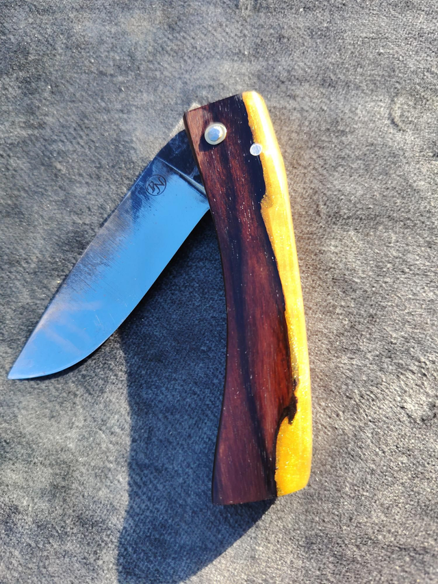 2 clous classique hybride Ébène des Philippines n°25