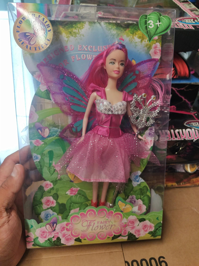 POUPÉE FAIRY FLOWER