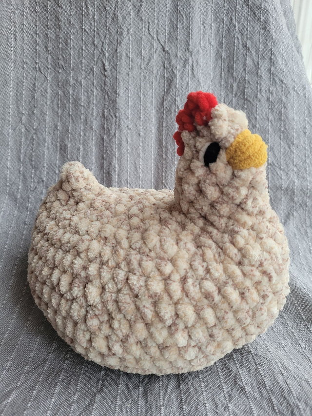 Pivoine, la boule de plumes