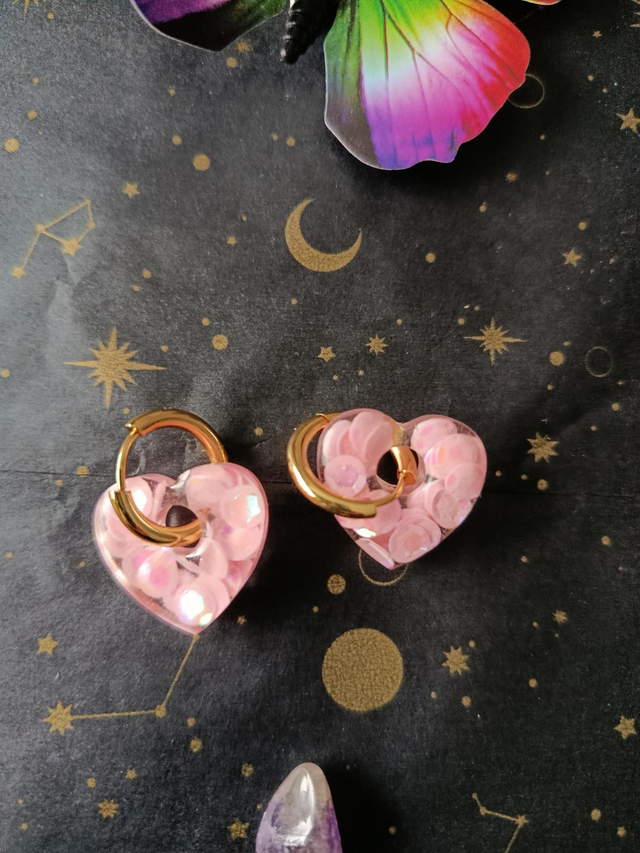 Pampilles "Cœur de Rosée" – Bijoux cœur rose irisé, pampilles artisanales poétiques