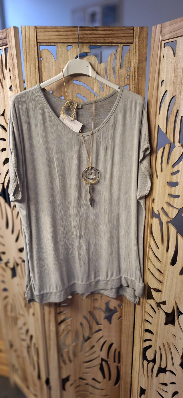 Tee shirt gris collier 