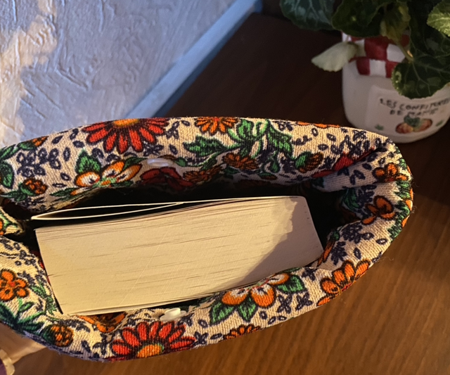 Pochette à livre format poche