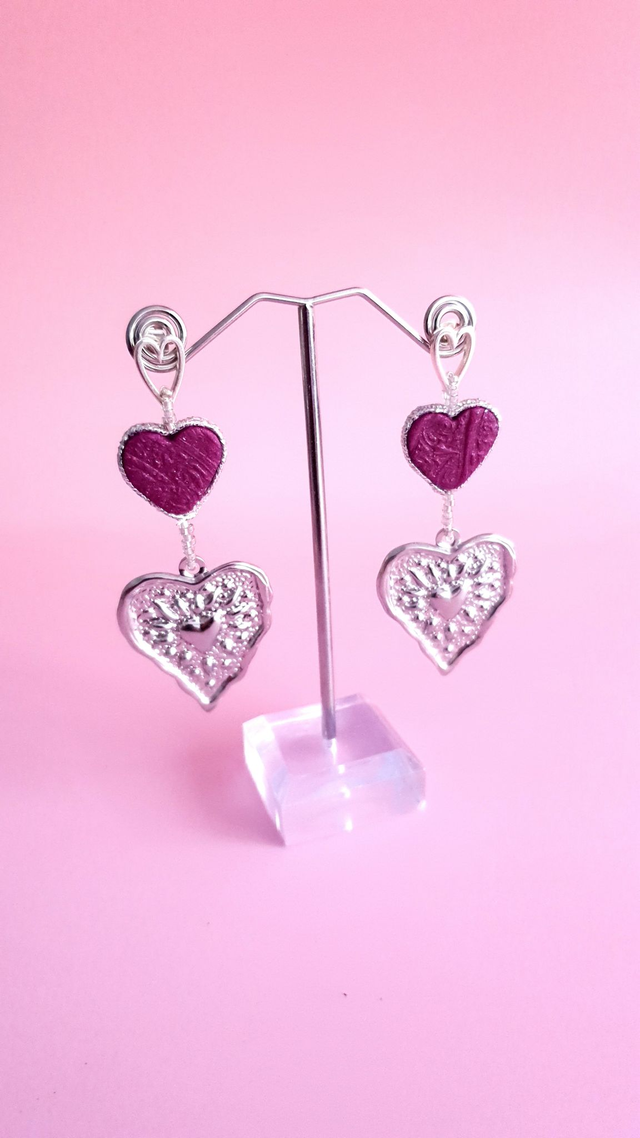 Boucles d'oreilles Coups de coeur prune et argenté
