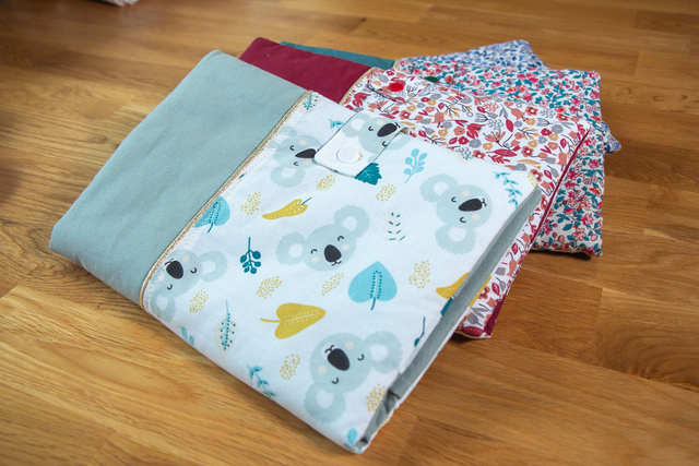 Protège carnet de santé bi-colore personnalisable