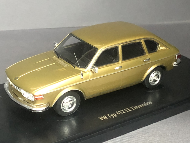 VW 412 LE Limousine Masterpiece AutoCult 1:43