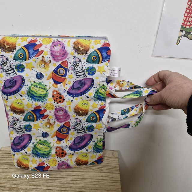 Sac d’artiste en coton molletonné – pratique & nomade