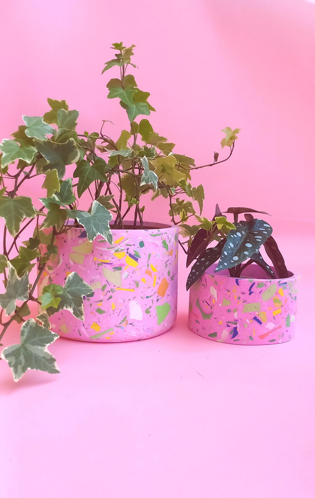 Osłonka na doniczkę pod makramę, różowa doniczka, lastryko