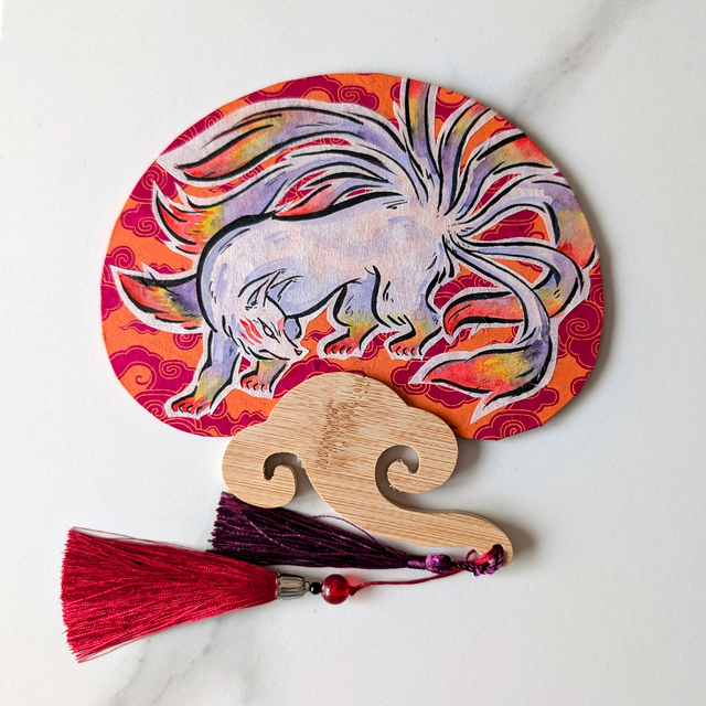 Uchiwa Kyūbi no kitsune 九尾の狐 - Orange, jaune &amp; violet 🧡💛💜