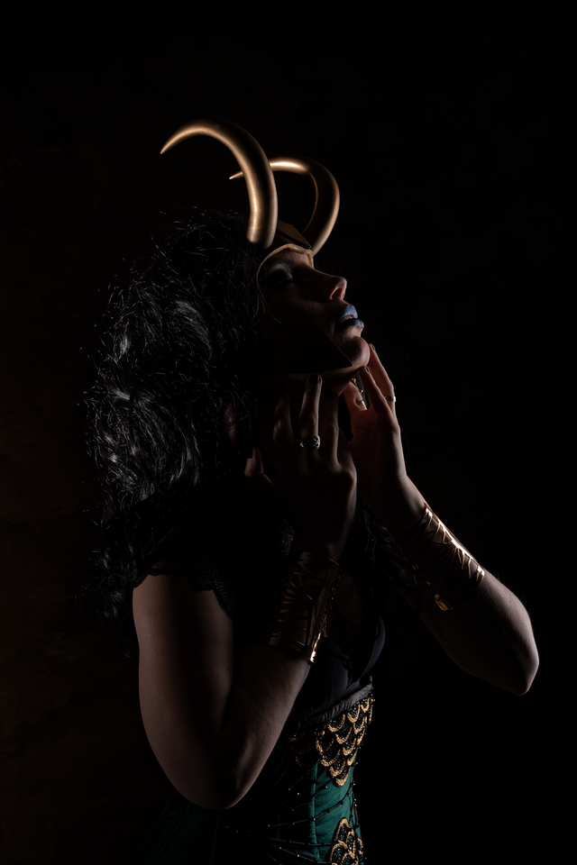 Print Lady Loki Cabaret