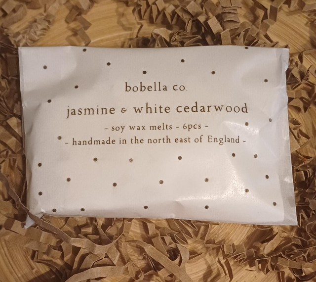 Jasmine &amp; White Cedarwood Soy Wax Melts 