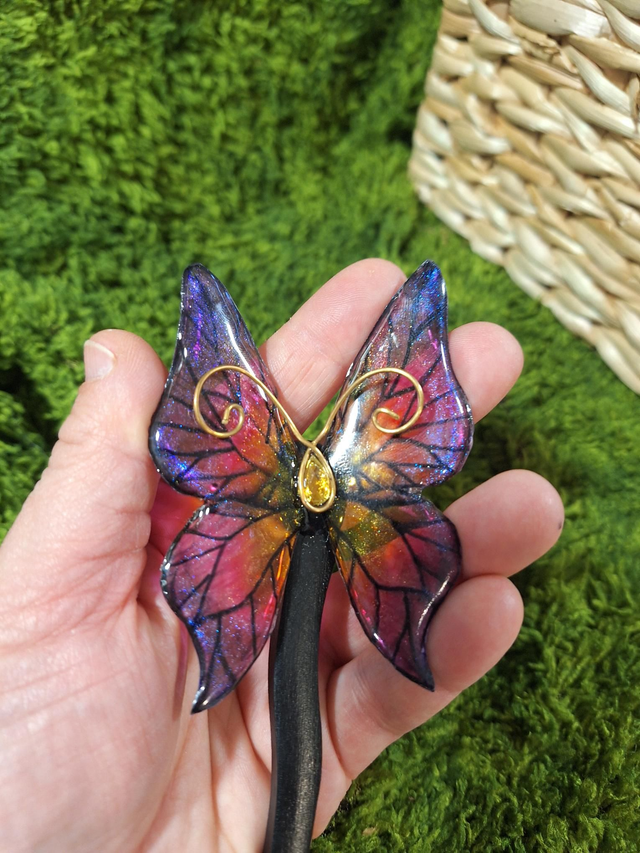 Pic à cheveux papillons enchantés