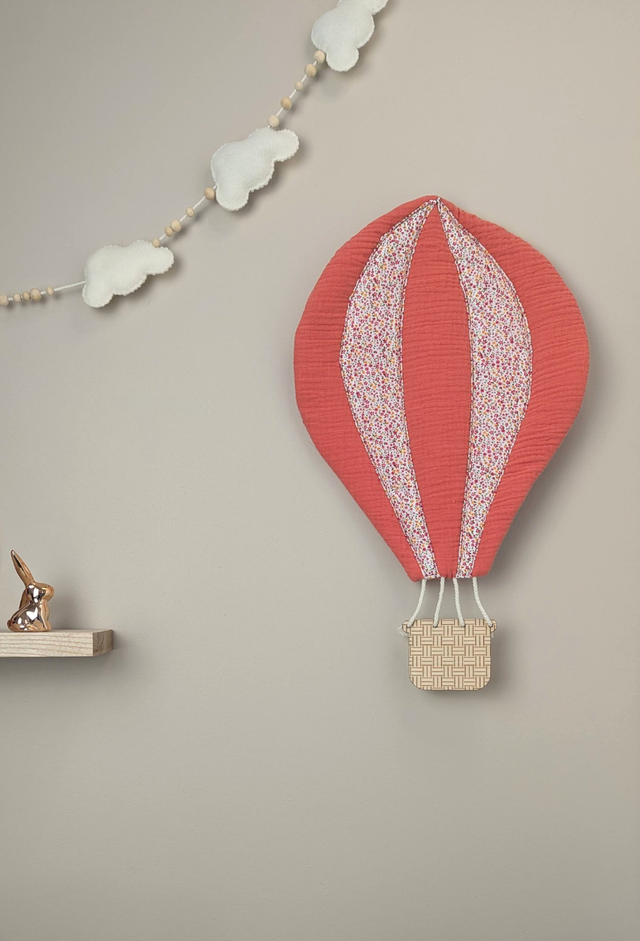  Décoration montgolfière - rose corail et liberty