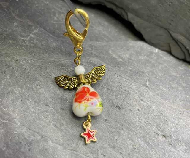 Clip- on charm golden angel mix colours 