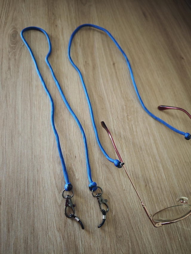 Cordon pour lunettes en paracorde (=Para-Cordon)