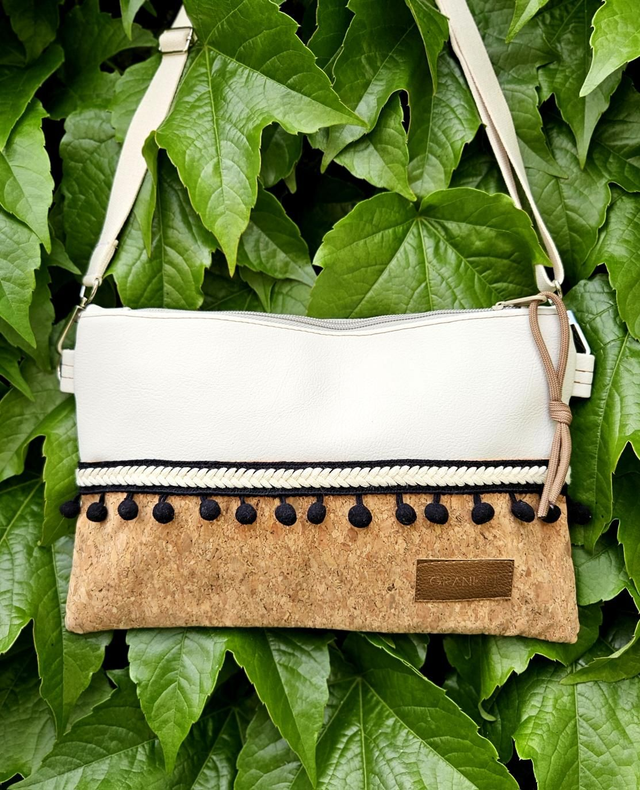 POMPOM sand clutch válltáska