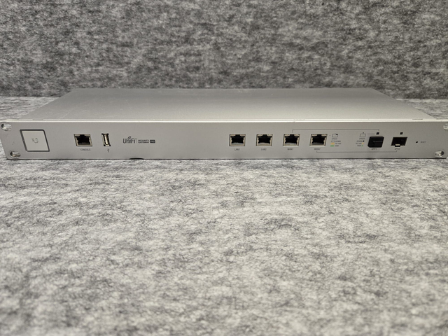 UniFi Security Gateway PRO