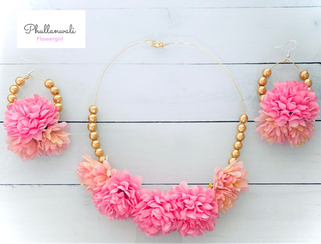 Necklace Earrings Set