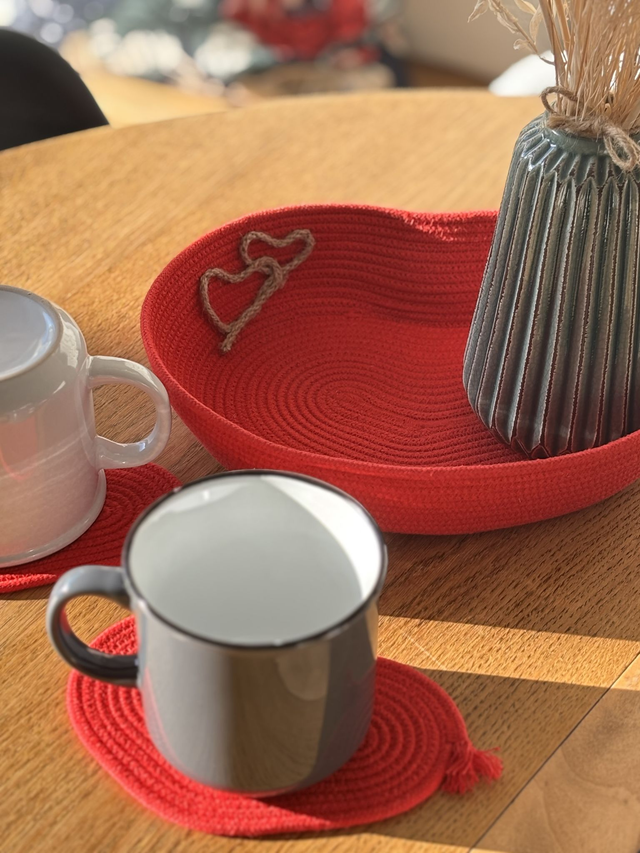 Panier décoratif et ses dessous de tasse 