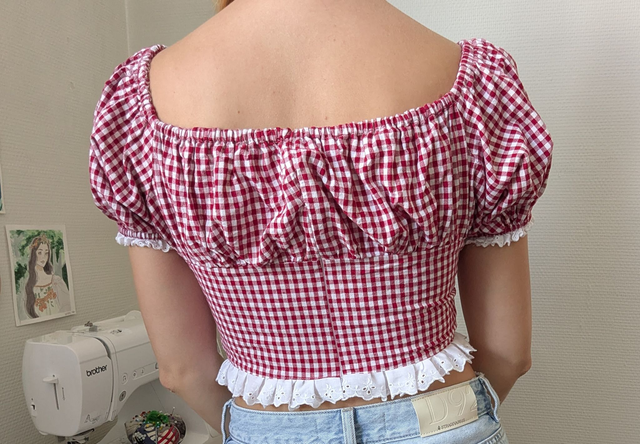 Top Coquette - manches courtes