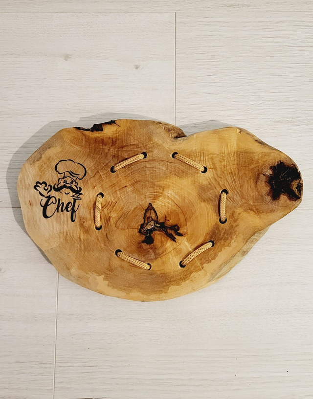 Dessous de plat en bois avec cordage et gravure