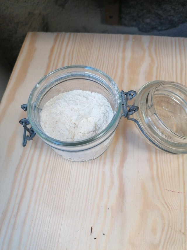 Farine T65. Prix Pour 100g 