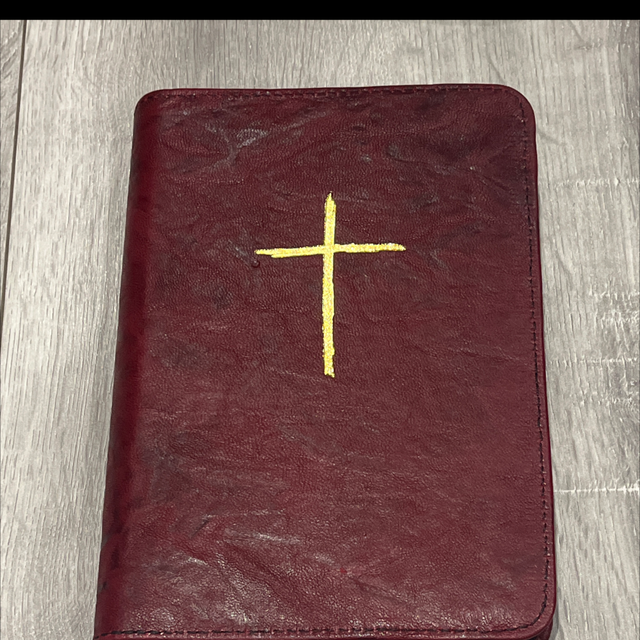 Biblia medie, visinie, simbol cruce 