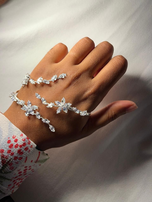 Bijou de main Floria (édition limitée)