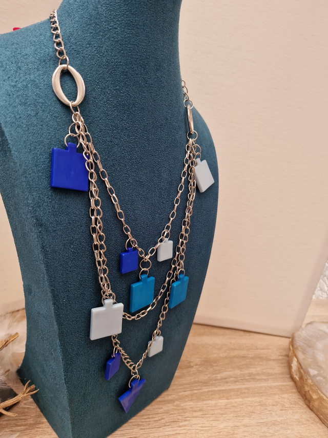 Collier Sautoir Trois Rangs Argenté Bleu Foncé Bleu Clair