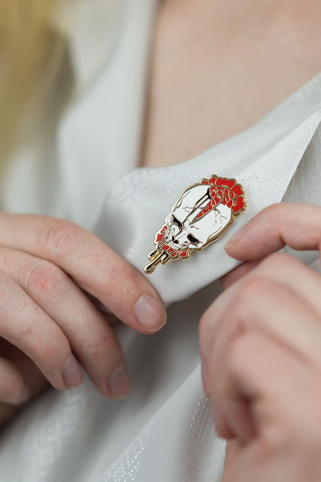 Pin's crâne vanité